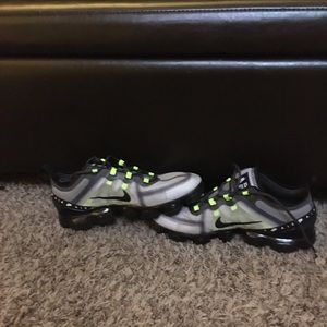 Men’s Air Vapormax LX in excellent condition.